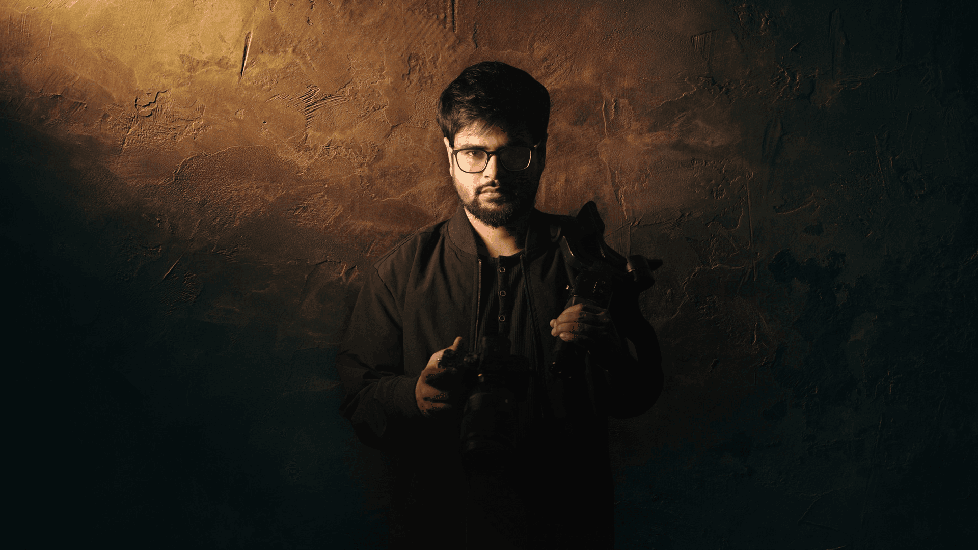 Cinemadio filmmaker holding a camera